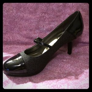 Kelly & Katie high heel shoes, size 8.5, black